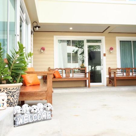 Romyen Cafe' Homestay فرا ناخون سي أيوتثايا المظهر الخارجي الصورة